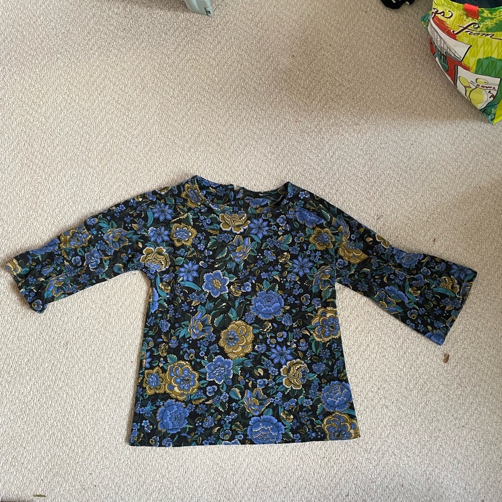 Flower pattern blouse